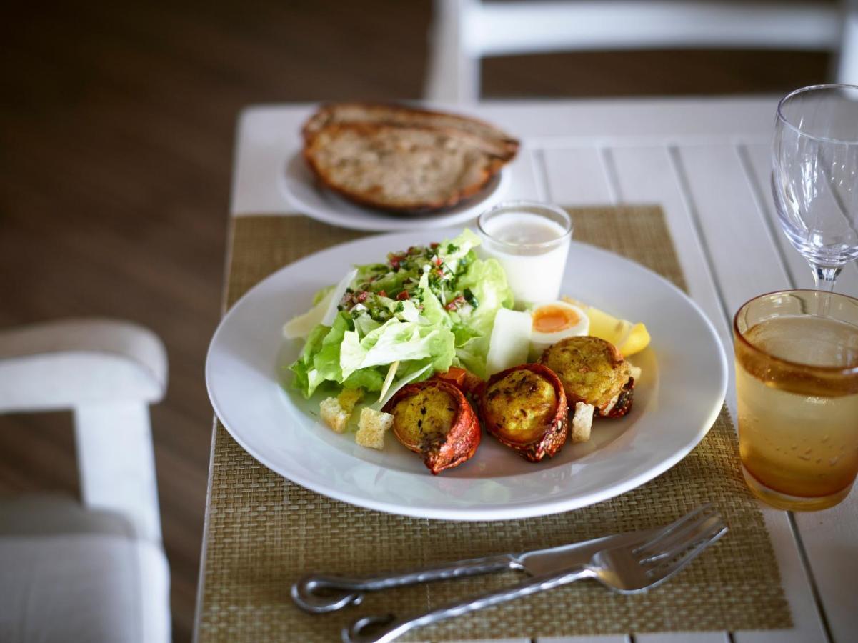 Lux* Saint Gilles Resort Luaran gambar A Caesar salad