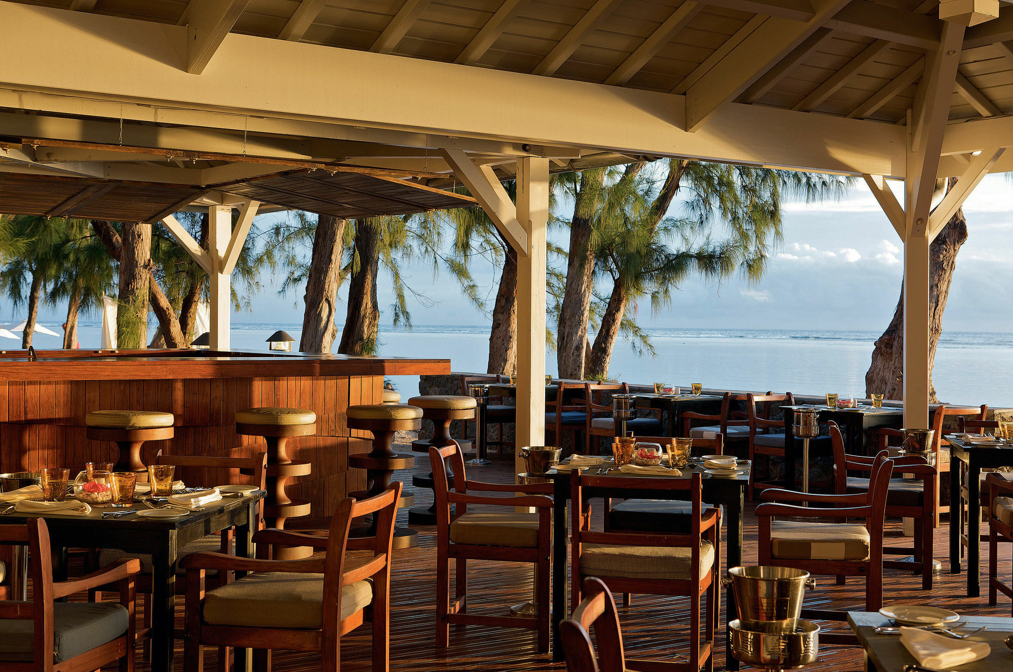 Lux* Saint Gilles Resort Luaran gambar The Beach Bar